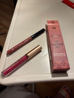 Lip Contour Kit — Pink Nude Lip Liner & Ultra Matte Liquid Lipstick
